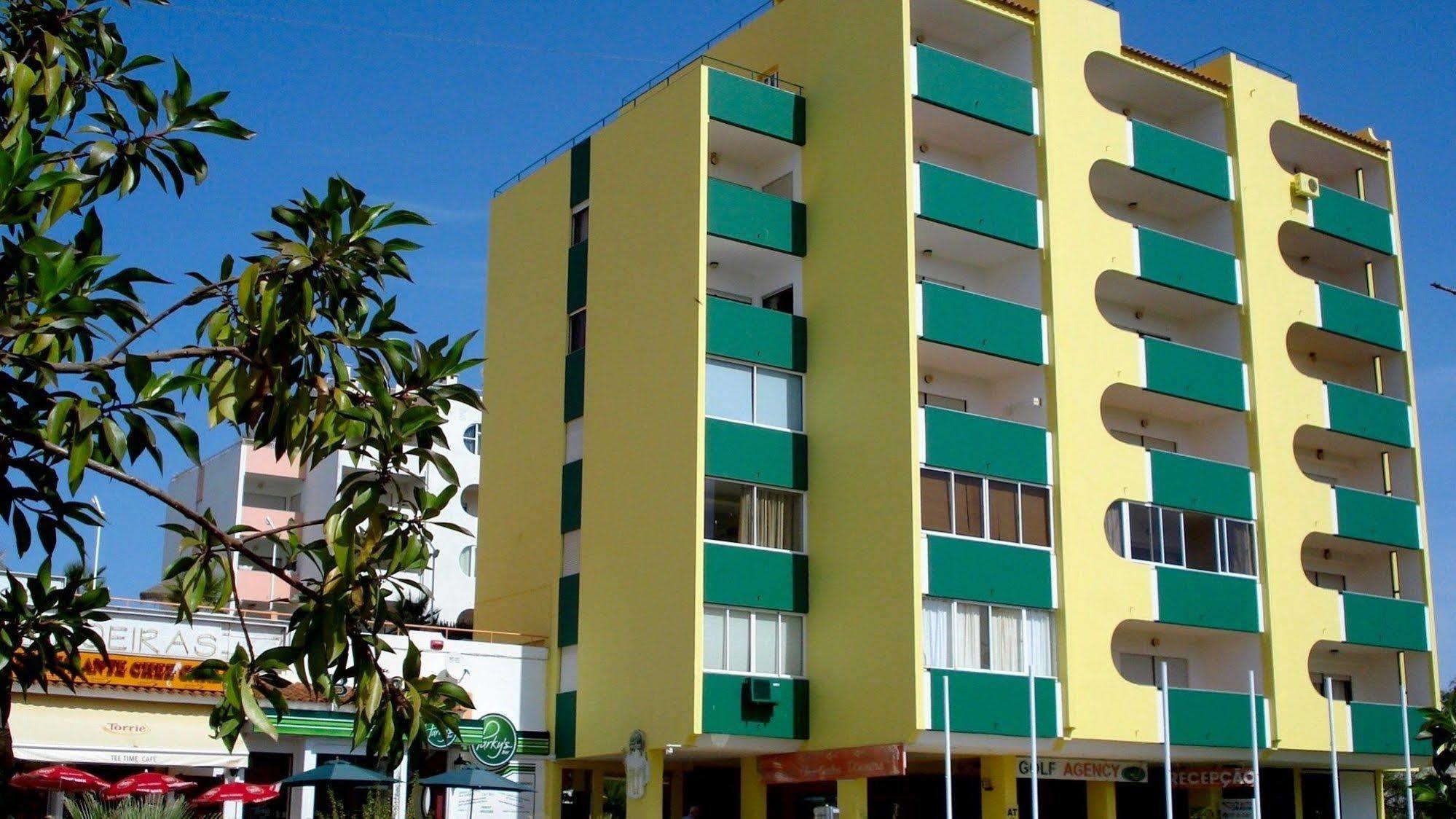 Parque Das Amendoeiras Vilamoura Exterior photo