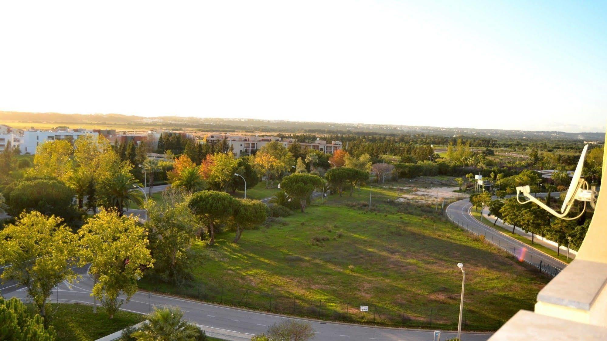 Parque Das Amendoeiras Vilamoura Exterior photo